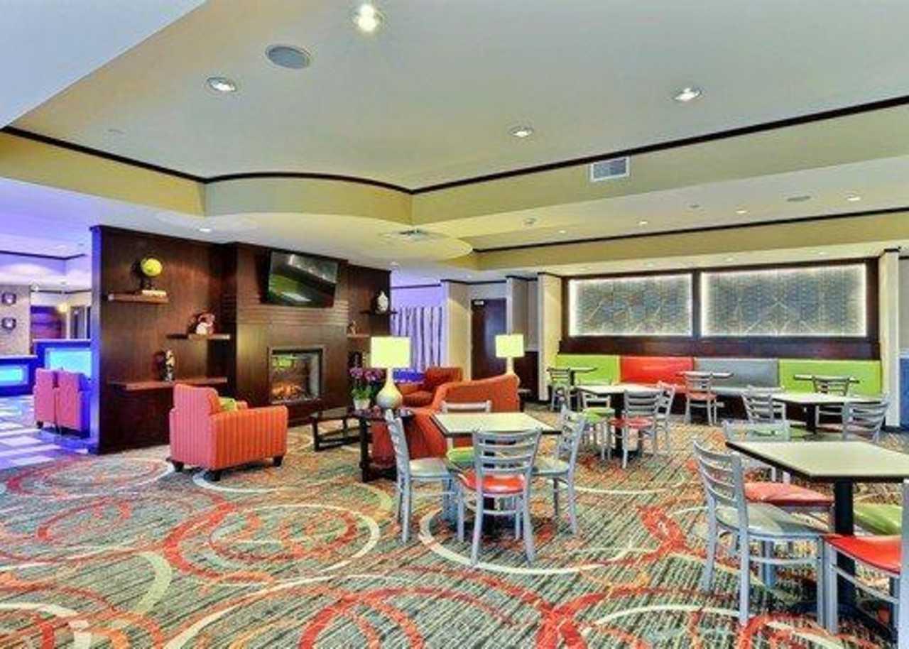 Comfort Suites Uniontown Exterior foto